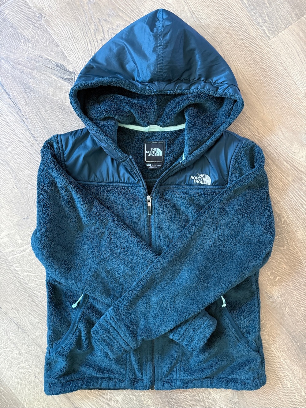 The North Face Women’s Teal Hooded Teddy Fleece Jacket - Picture 5 of 7